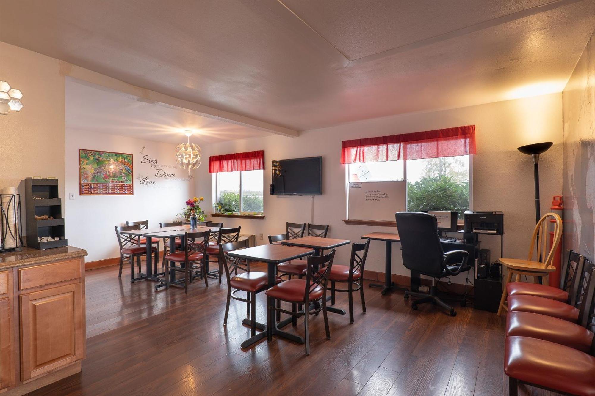 Oyo Hotel Chehalis I-5 South Экстерьер фото